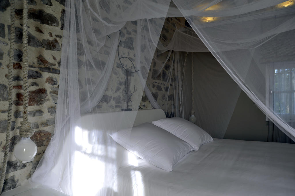 Le Moulin De Saint Laurent Hotel Room photo